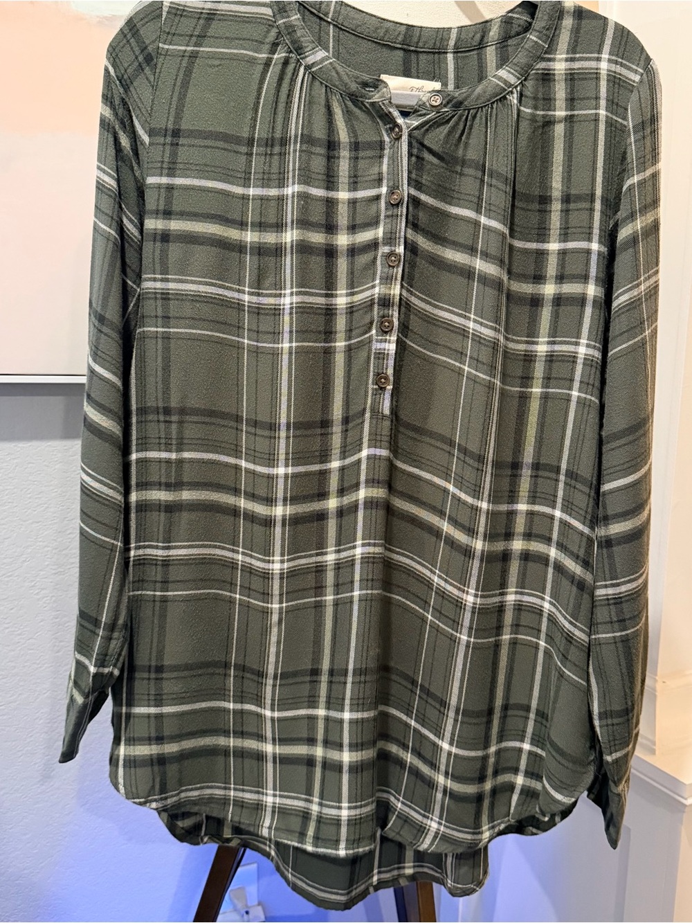 Universal Thread Olive Green Plaid Button-Front Men's Casual Shirt